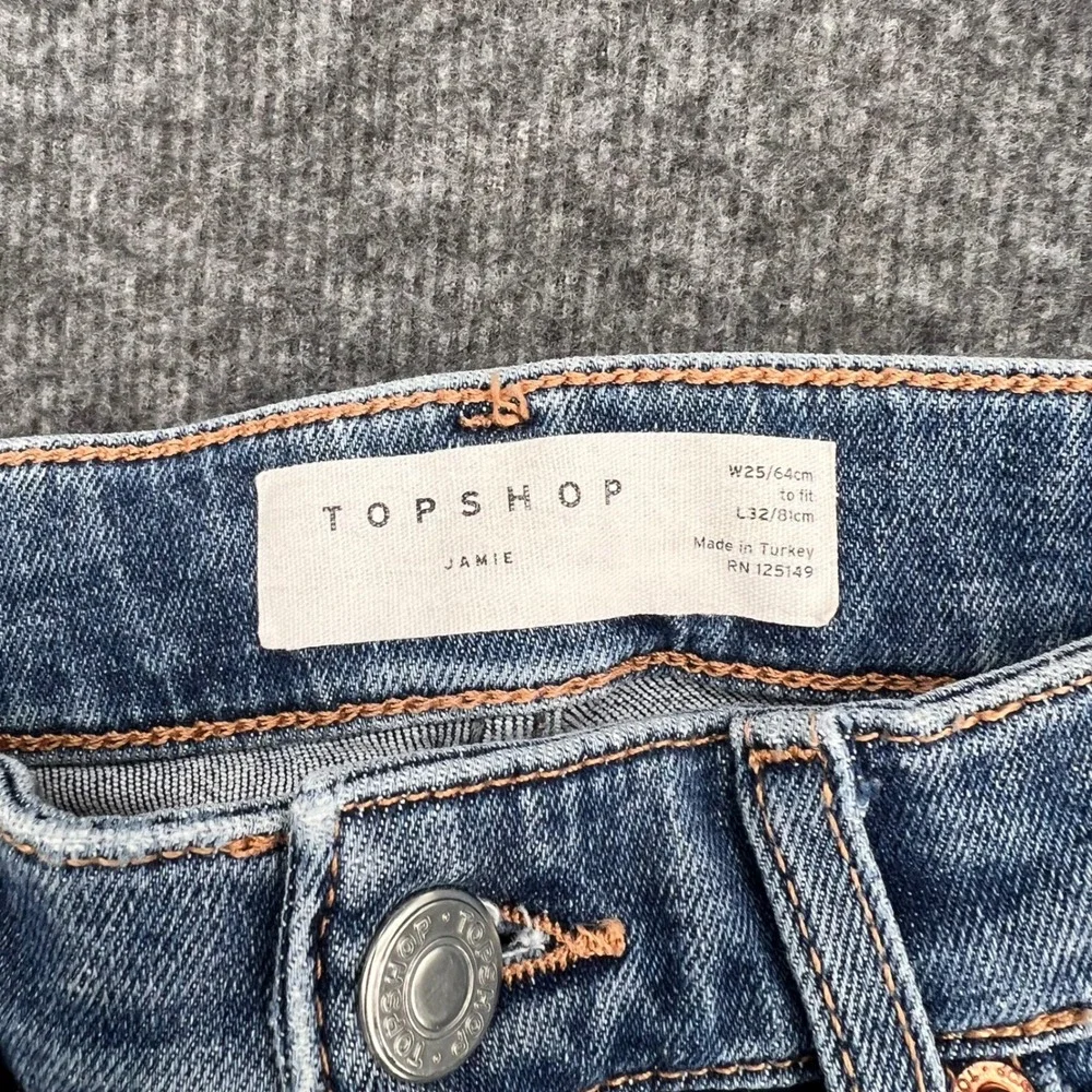 Topshop Jamie High Rise Skinny Jeans Medium Wash Distressed Hem W25 L32‎ Blue